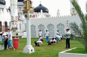 Sambut HANI, BNNP Aceh Gelar Bakti Sosial