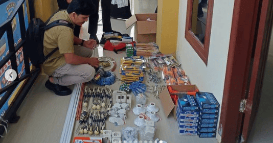 BNNP Aceh Beri Keterampilan Instalasi Listrik Bagi Pemuda Alue Deah Teungoh BNNP Aceh Beri Keterampilan Instalasi Listrik Bagi Pemuda Alue Deah Teungoh