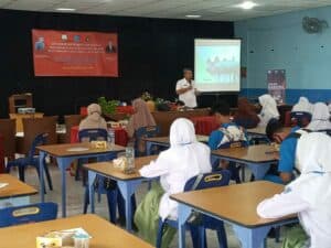 BNN Aceh Sosialisasi Bahaya Narkoba di SMKN 2 Banda Aceh