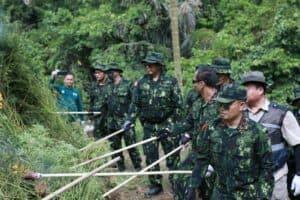 TUJUH JENDERAL BNN RI TURUN KE LADANG GANJA